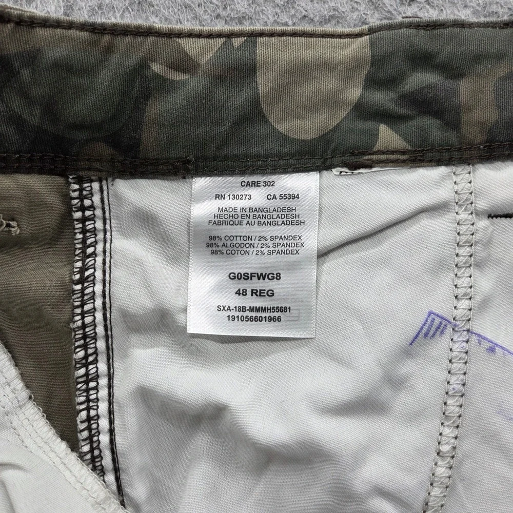 NEW Wrangler Mens Camo Print Cargo‎ Shorts 48x10 Green Regular Taper Canvas